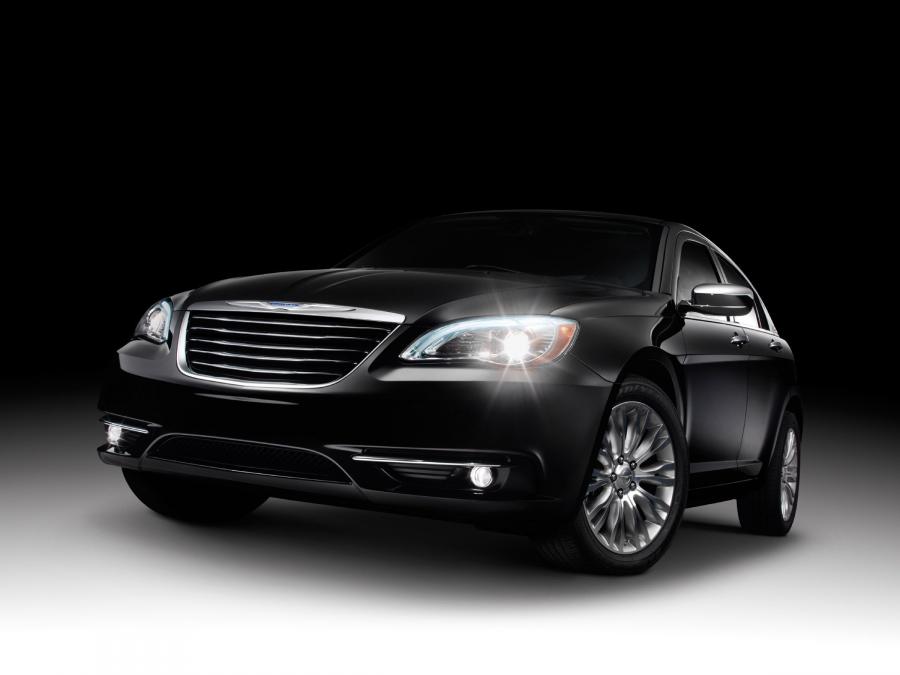 Chrysler 200 Sedan '2011